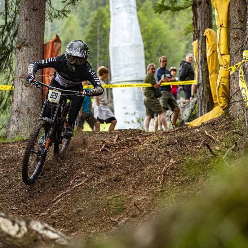 Luca Corvezzo sul podio del Campionato Italiano DH 2024!